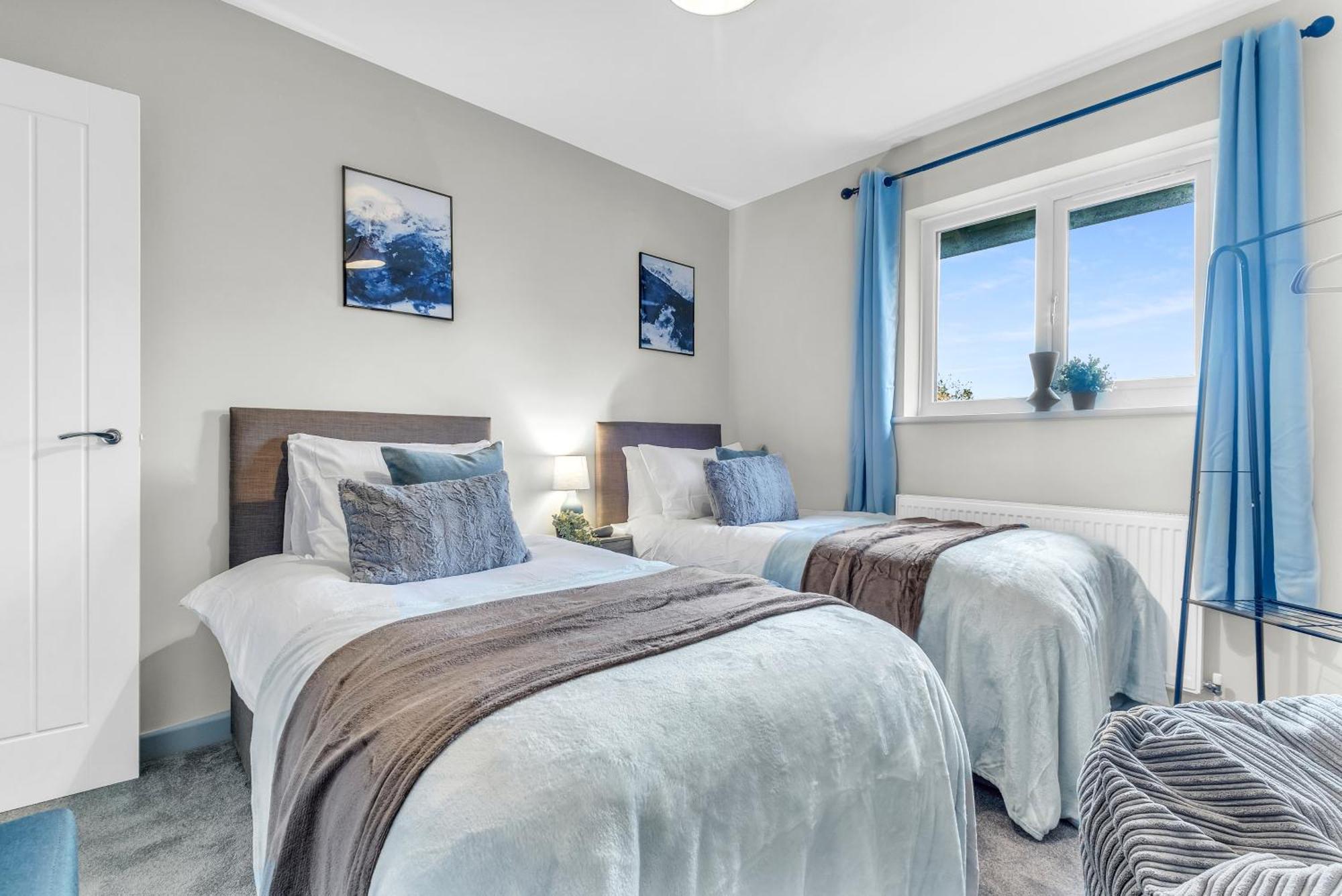 Mk 2-Bedroom Contractor'S Gem, 5 Beds, Sleeps 6, Free Parking Milton Keynes Ngoại thất bức ảnh