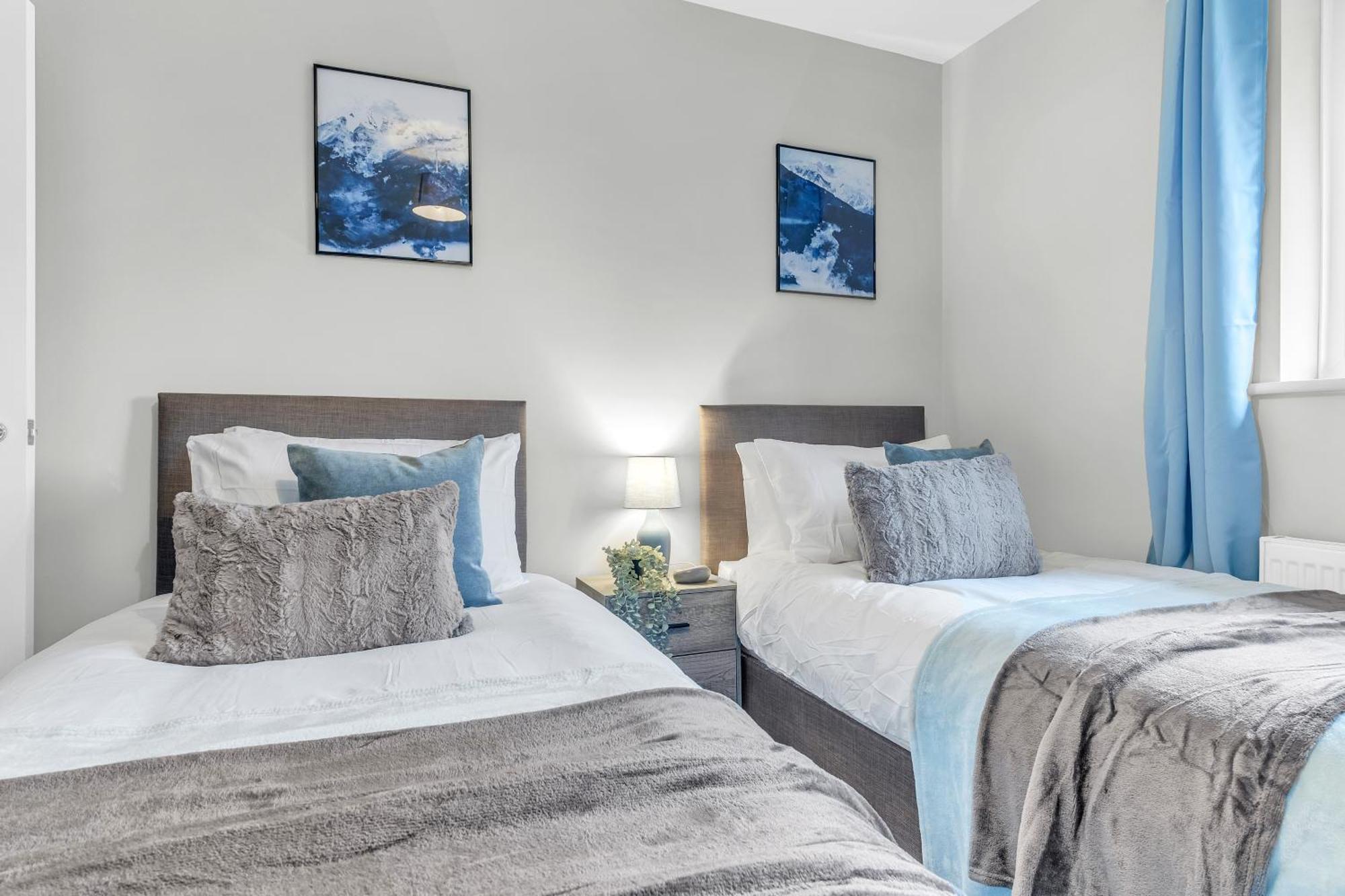 Mk 2-Bedroom Contractor'S Gem, 5 Beds, Sleeps 6, Free Parking Milton Keynes Ngoại thất bức ảnh
